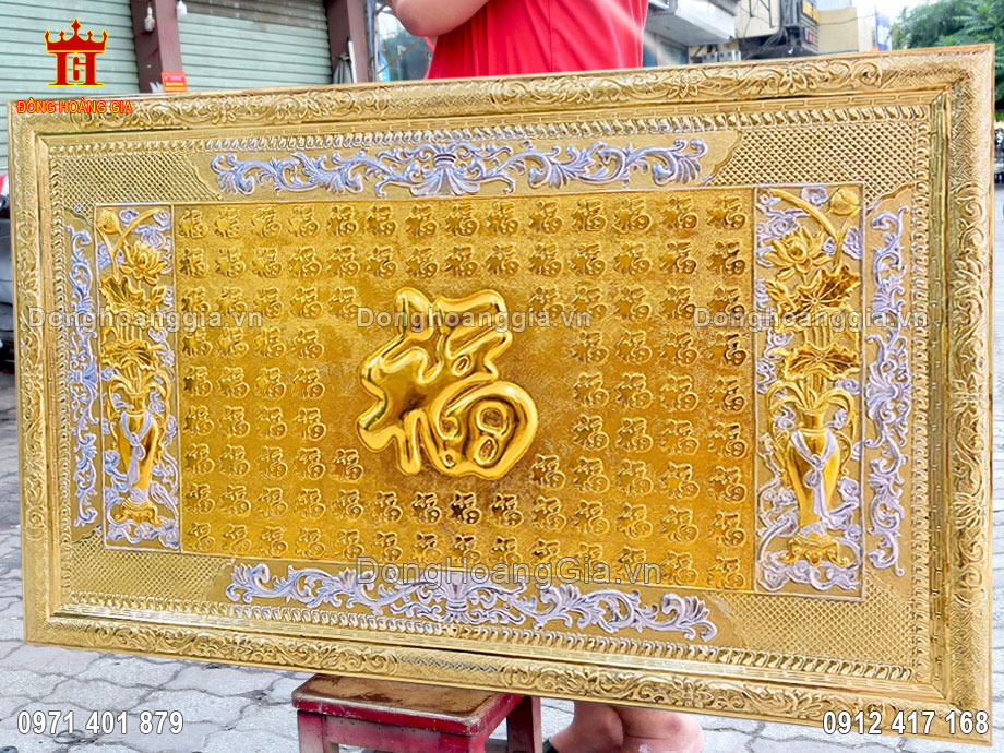 Tranh chữ bách phúc thích hợp treo tại phòng khách phòng thờ